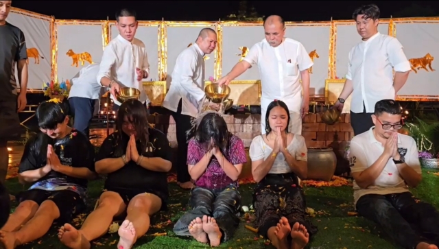  พิธีอาบน้ำเพ็ญ​ คืนพระจันทร์เต็มดวง 1 ปี มี 1 ครั้ง​&nbsp;&nbsp;