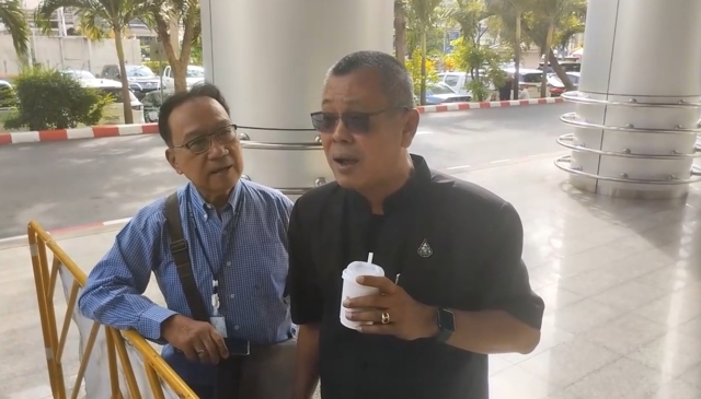 ทนายอาคม