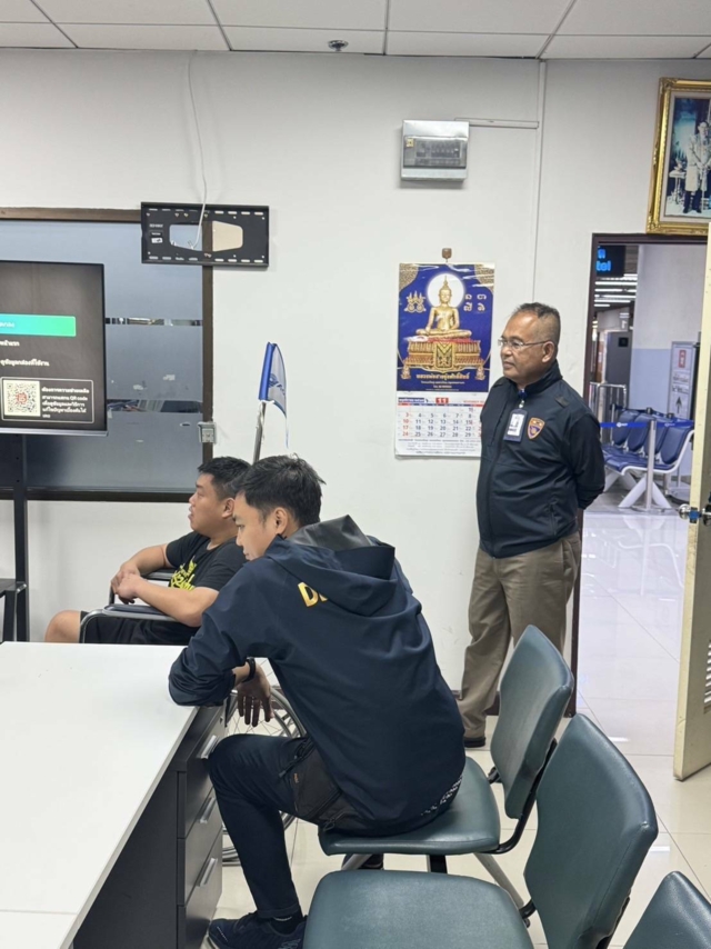 รวบต่างชาติขู่ระเบิดบนเครื่องบิน