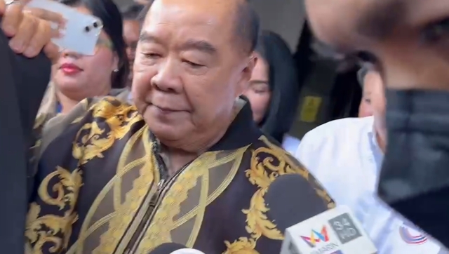 &ldquo;บิ๊กป้อม&rdquo; ปัดตอบ คนในป่า ยกหูให้ช่วย &ldquo;สามารถ&rdquo;