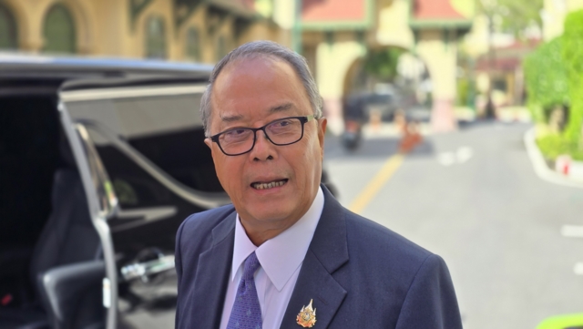 เพื่อไทย จ่อหารือข้อยุติฟ้องกลับ &ldquo;ธีรยุทธ&rdquo; หรือไม่