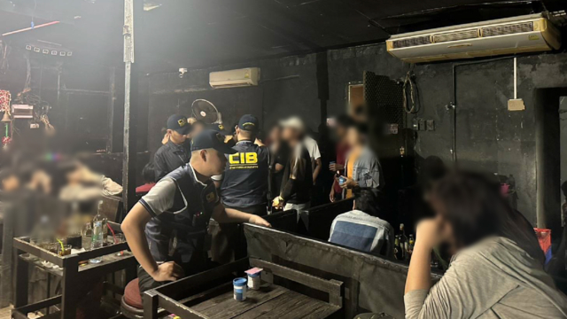 บุกจับคาราโอเกะ &ldquo;ลาว-เมียนมา&rdquo; อึ้ง! ให้บริการเด็ก 14 ปี